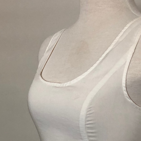 Very J Sleeveless White Hi-Low Top - Picture 4 of 10